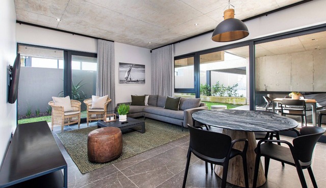 28 Shades Myoli Beach - Elegant Coastal Escape *Casita No 1