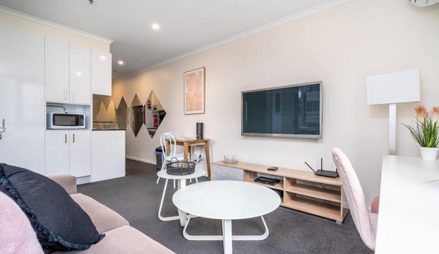 2BR Apt in the heart of the Gungahlin Town Centre - Hosted by CanStay