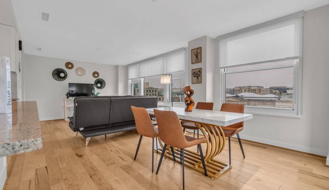 2BR Furnished Apartment near Smithsonian by RedAwning