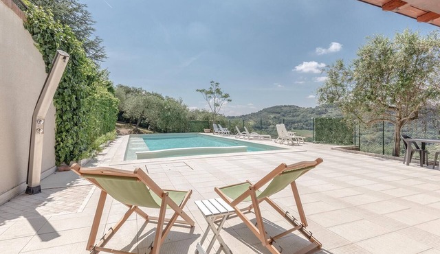 3 bedroom accommodation in Perugia -PG-
