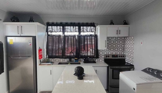 3-bedroom apartment in awesome Dabadie/Piarco with AC