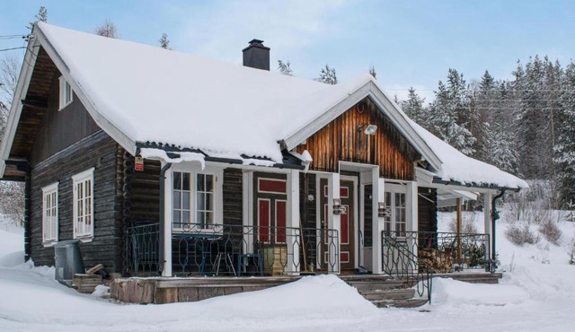 3 Bedroom Beautiful Home In Gjesåsen
