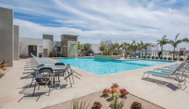 3 Bedroom home in Gated Community