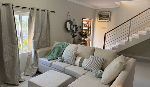 3-bedroom townhome in amazing Ocho Rios with Pool access, Private Gazebo,Balcony
