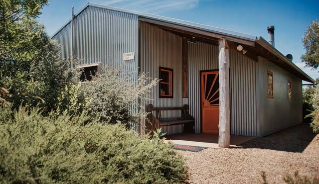 3 cabins | Group & Family friendly | 7 acres | Nature retreat | Milky Way views
