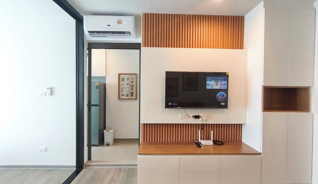 3 mins walk BTS Minimalist 1BR Fast Wifi