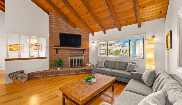 30+ Night Stay! Great Location, Walk2Sand, Patio View