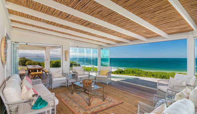 36 Beachy Head - Solar Power, Beachfront 6 Bd 6 Bt
