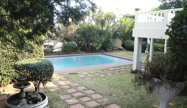 4 Bedroom Greek House in Observatory