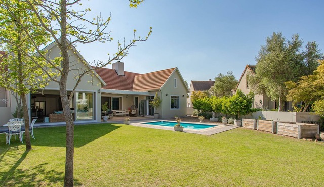 4 Bedroom home in Boschenmeer Golf Estate