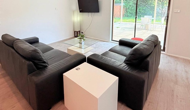4-Bedroom Home Perfect for Families & Groups