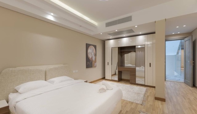 4-bedroom villa in palm hills compound with garden