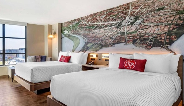 4 Family-Friendly Units, On-Site Restaurant, Pet-Friendly, Near National Mall
