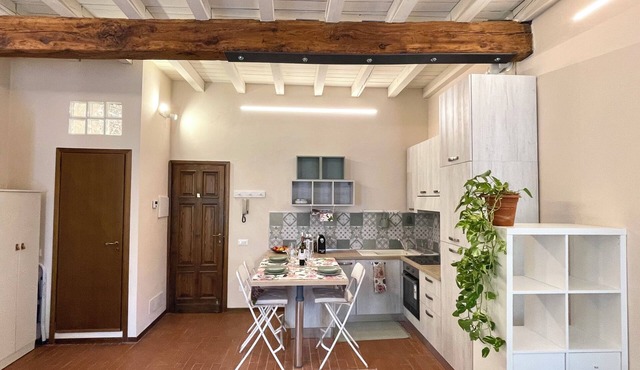 40 m2 studio in the center of Brescia, 90 m from parking, no ZCL