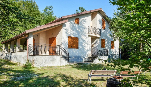 5 bedroom nice home in Termoli