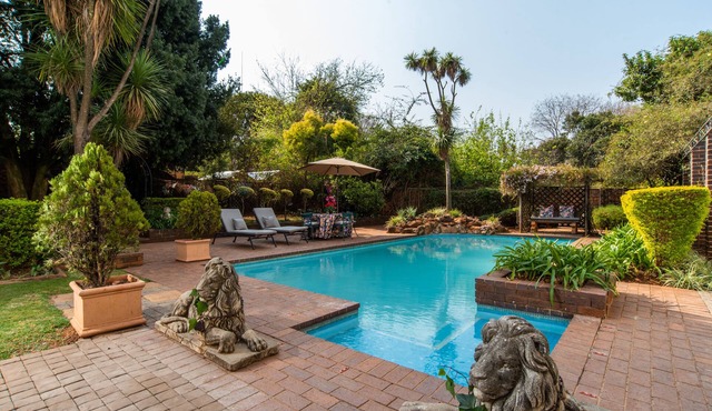 5th Avenue Gooseberry Guest House