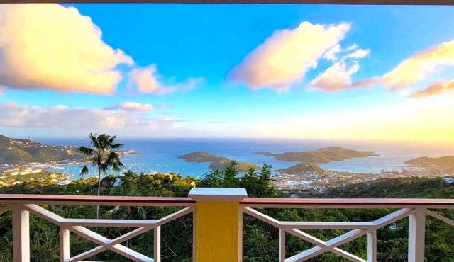 6 Bedroom Ensuite Villa with Ocean Views, Private Saltwater Pool, Tropical Gardens