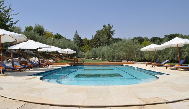 7 bedrooms villa with shared pool jacuzzi and furnished garden at San Michele