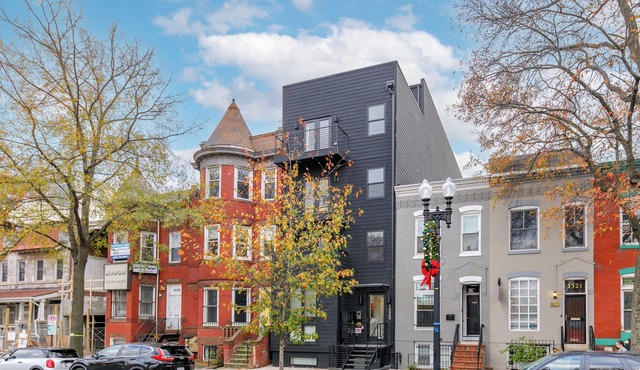 #7 Capitol Hill Suite 2 Bed/1 Bath - 3 min. Walk to Metro!
