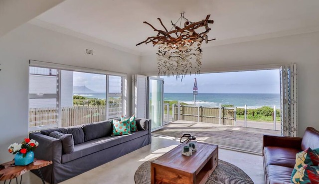 78 Beach Road | Oceanfront | Small pool | Sea view