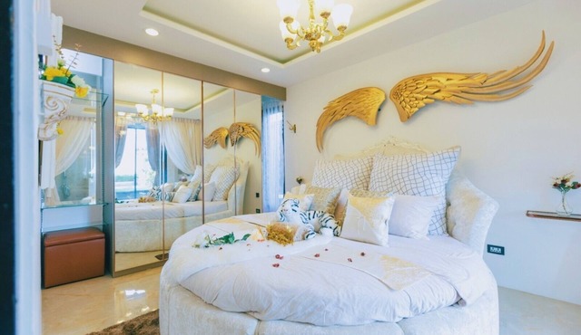90% OFF! Luxurious Zenithar Penthouse Sukhumvit ENTIRE TOP FLOOR