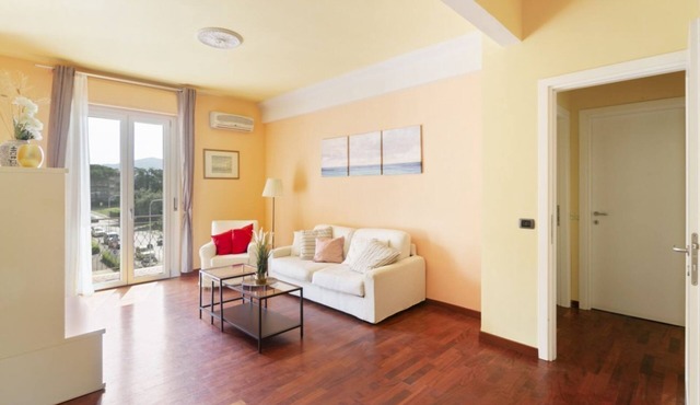A big flat for rent in Florence by Mmega