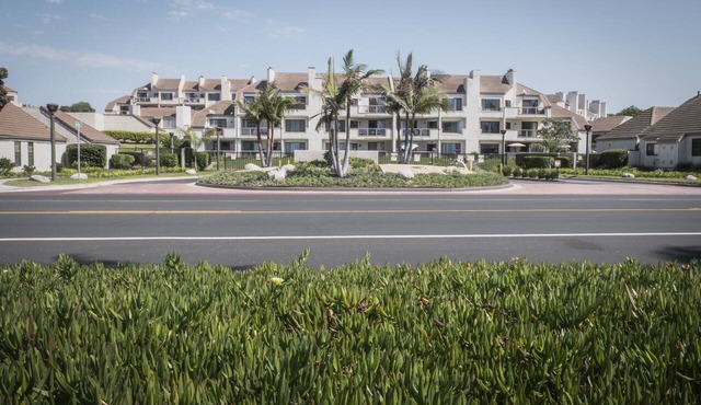 A delightful 2 bedroom, 2 bath Condo nestled along the beautiful shores of Port Hueneme, California
