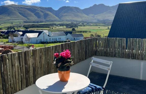A Mountain & Country Haven