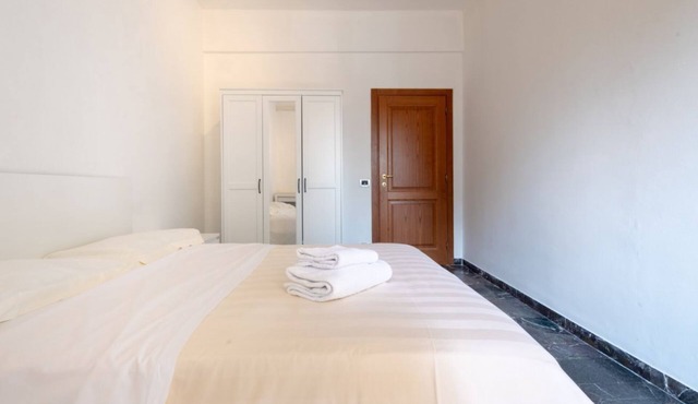 A spacius and modern apartment by Mmega