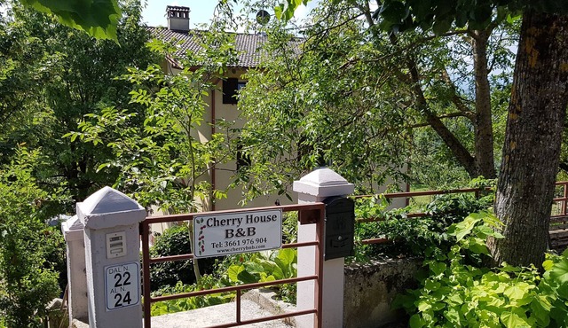 A stay at Cherry House will provide you a real Italian Country Escape.