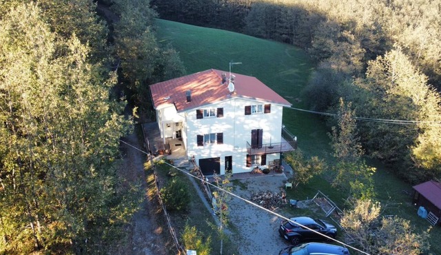 A welcoming retreat in the woods of the Apennines: Family Suite or for a group