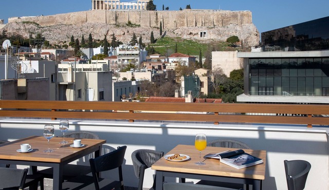 Acropolis Golden Suites by GHH