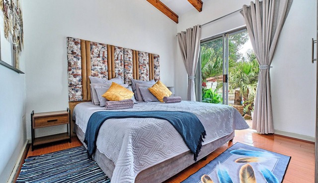 Advas Place - Grand 5 with inverter; pool and wifi in delightful Sandton