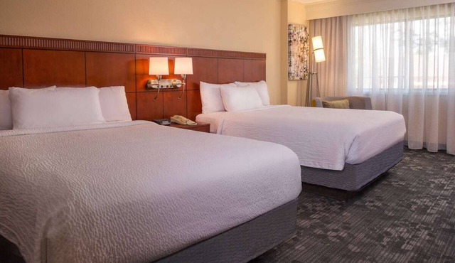 Affordability Meets Comfort | Spacious Stay w/Pool Access