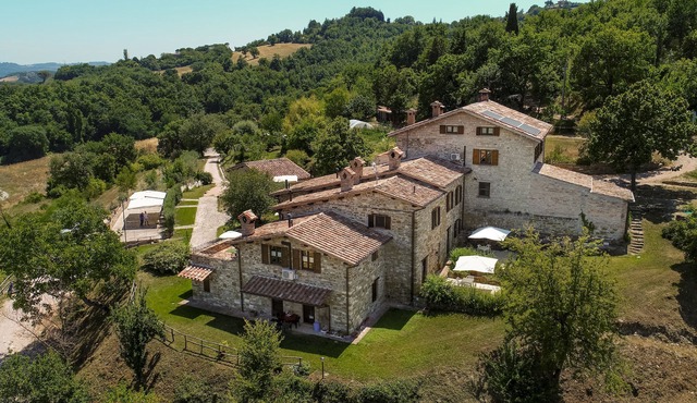 Agriturismo Fonte Chiara