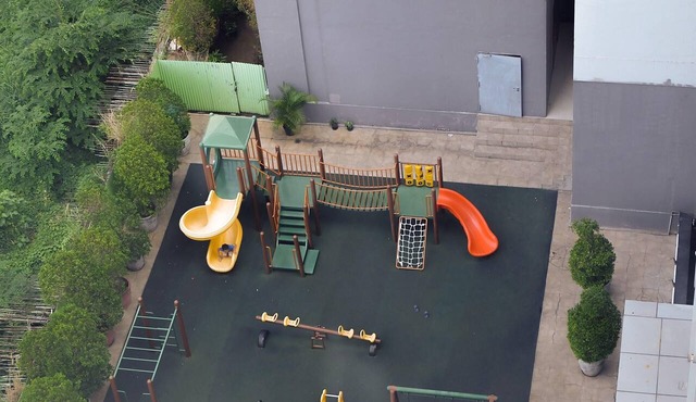 Airy And Tidy 2Br At Apartment Nifarro Park