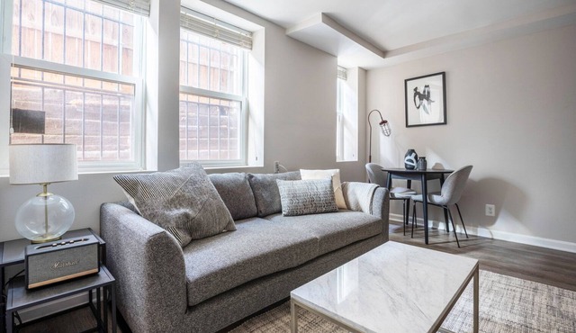 Airy Dupont Circle 1BR nr. U Street, Metro & Glen’s Mkt, by Blueground