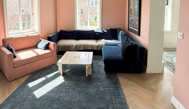 Airy flat in Kampen's timber house district