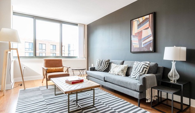Airy Mount Vernon 1BR w/Gym, Pool, nr. NoMa & Metro, by Blueground