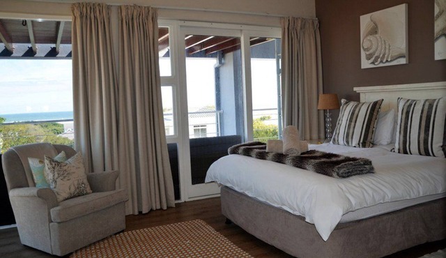 Akwa House Hermanus - your home away from home!
