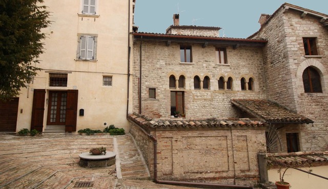 Al Vescovado 7