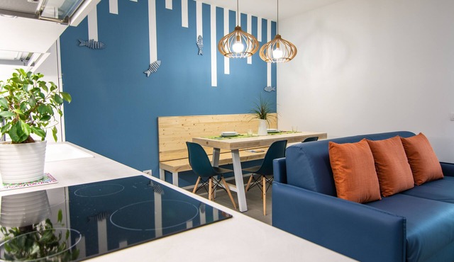 Albana suite in a brand new private building close to the sea and the center.