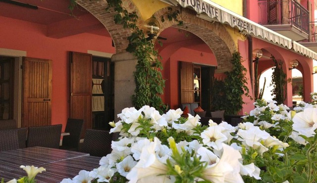 Albergo Ristorante La Rocca