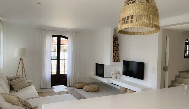 Algarve - Altura Magnificent semi-detached villa with private enclosed garden