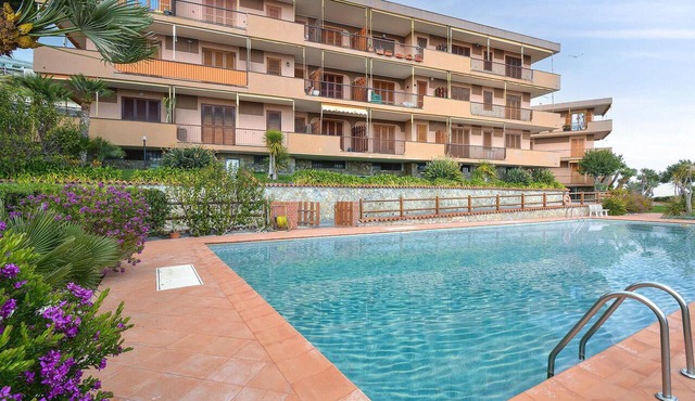 Amazing apartment in Santo Stefano al Mare