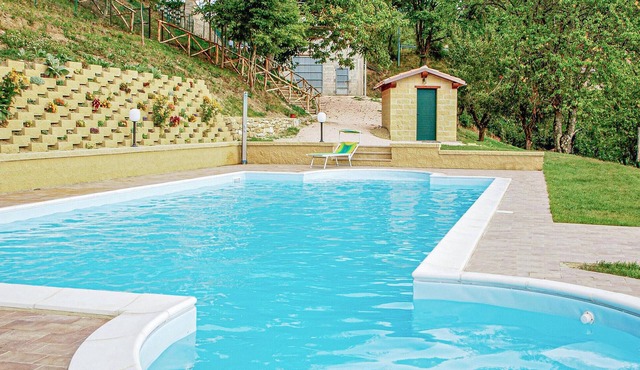 Amazing apartment in Apecchio PU