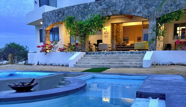 Amazing Views in the Luxury & Awesome house!