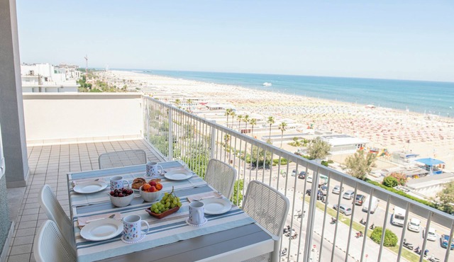 Amerigo - Two Bedroom Apartment, Sleeps 6