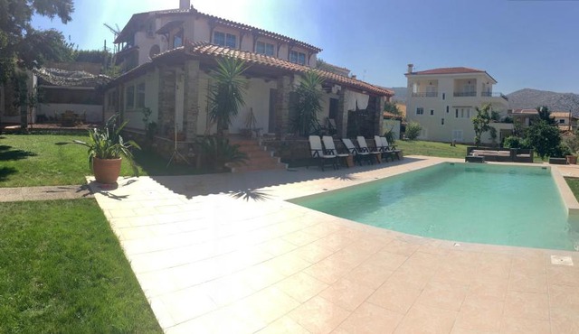 Amomos Villa with Swimming Pool