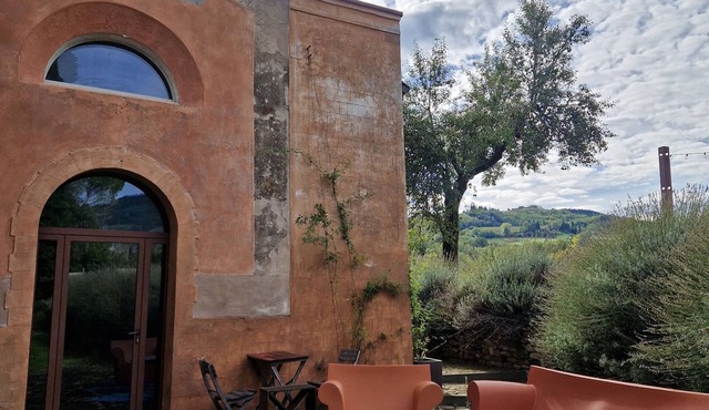 Ancient Hamlet finely renovated, hidden in the hills of Brisighella